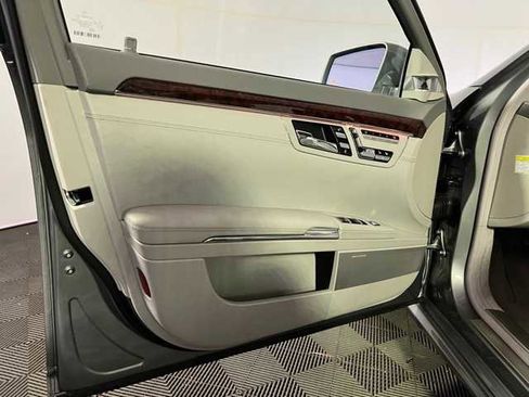 Used 2012 Mercedes-Benz S 63 AMG image 23