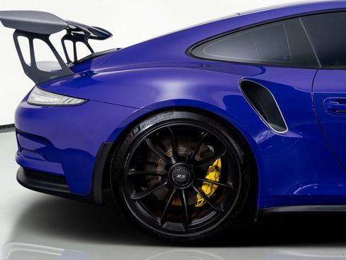 Used 2016 Porsche 911 GT3 RS image 8