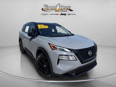 Used 2023 Nissan Rogue SV w/ SV Premium B Package image 1