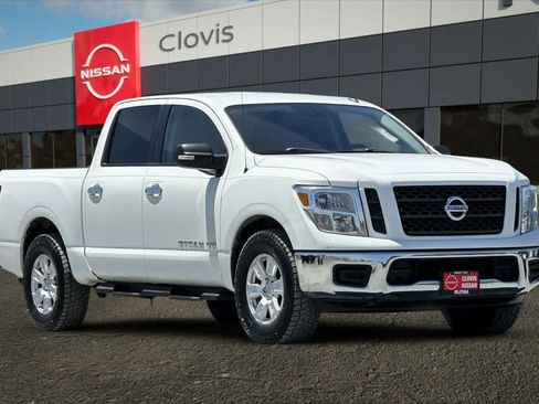 Used 2019 Nissan Titan SV RWD image 10