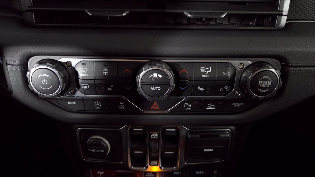 New 2026 Jeep Gladiator Rubicon w/ Safety Group AWD/4WD image 21
