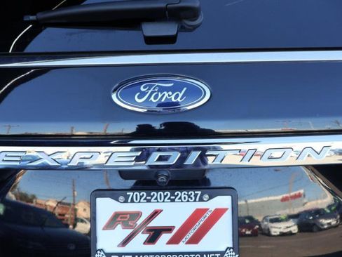 Used 2018 Ford Expedition Max Limited w/ Equipment Group 301A image 9