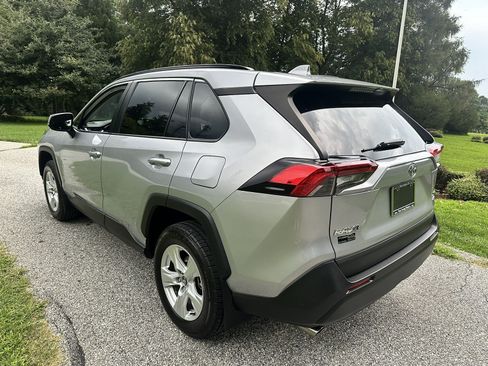 Used 2020 Toyota RAV4 XLE w/ Convenience Package AWD/4WD image 8