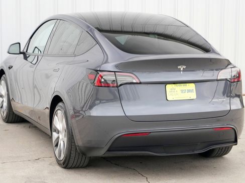 Used 2023 Tesla Model Y Long Range image 51