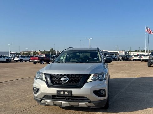 Used 2019 Nissan Pathfinder SV w/ Rock Creek Edition AWD/4WD image 5