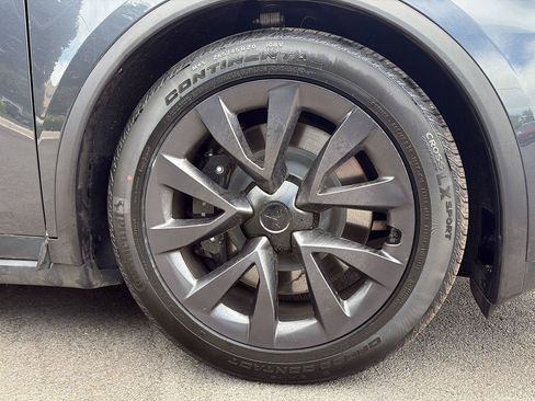 Used 2024 Tesla Model X AWD/4WD image 10