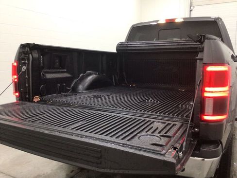 Used 2019 Ford F150 Lariat image 24