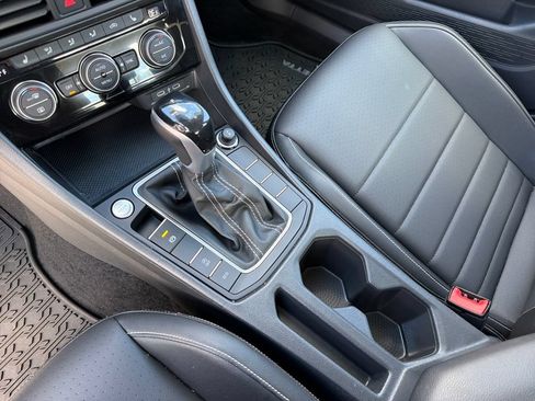 Certified 2023 Volkswagen Jetta SE FWD image 25