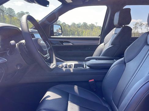 New 2026 Jeep Grand Wagoneer Limited AWD/4WD image 13