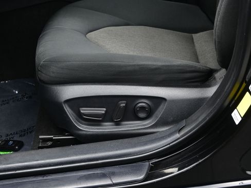 Used 2023 Toyota Camry LE image 11