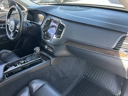 Used 2017 Volvo XC90 T6 Momentum w/ Vision Package AWD/4WD image 14