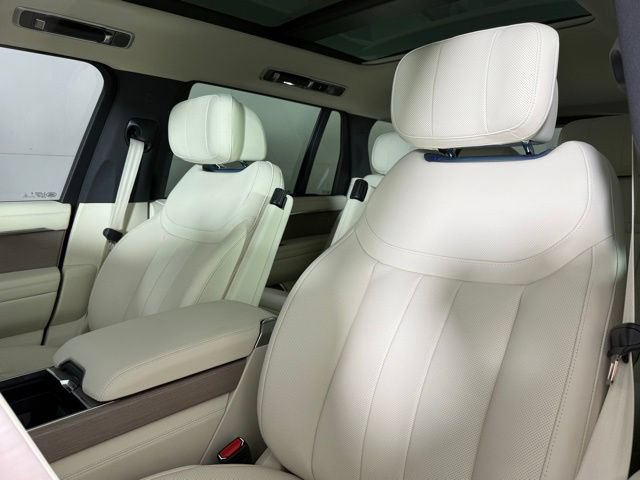 New 2026 Land Rover Range Rover Long Wheelbase Autobiography AWD/4WD image 13