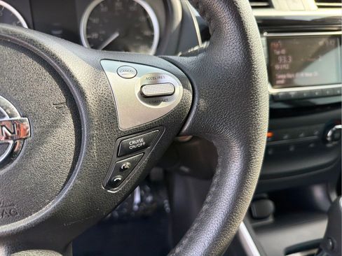 Used 2017 Nissan Sentra SV FWD image 16