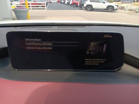 Certified 2025 MAZDA MAZDA3 Hatchback w/Premium Plus Pkg image 26