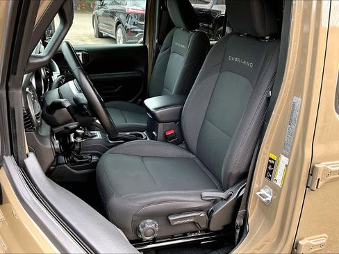 Used 2020 Jeep Gladiator Overland image 8