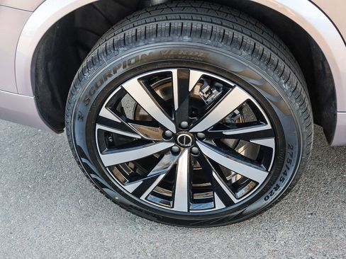 Used 2026 Volvo XC90 B5 Core w/ Protection Package Premier AWD/4WD image 14