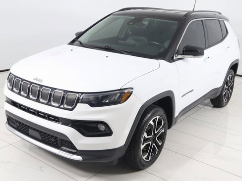 Used 2022 Jeep Compass Limited image 23