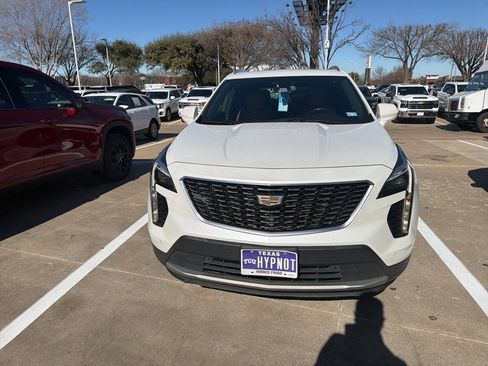 Used 2019 Cadillac XT4 Premium Luxury image 4