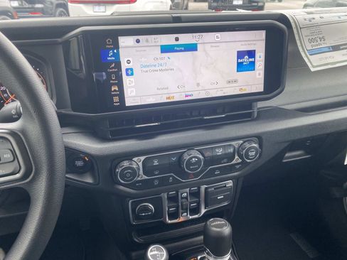 New 2026 Jeep Gladiator Sport image 15