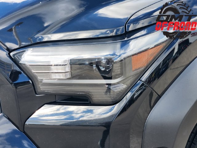 Certified 2025 Toyota 4Runner SR5 AWD/4WD image 9