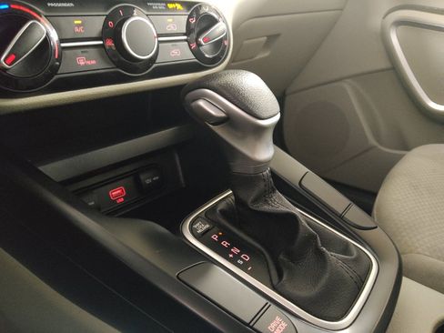 Used 2020 Kia Soul LX FWD image 26