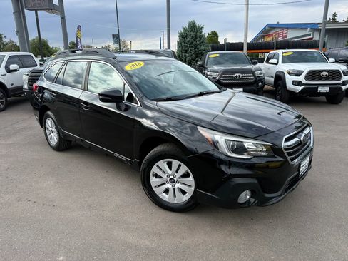 Used 2018 Subaru Outback 2.5i Premium AWD/4WD image 3