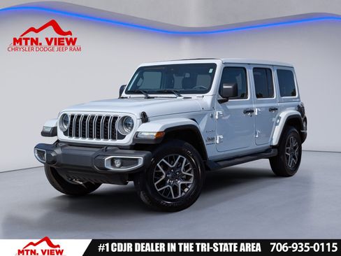 Used 2024 Jeep Wrangler Unlimited Sahara w/ Technology Group AWD/4WD image 1