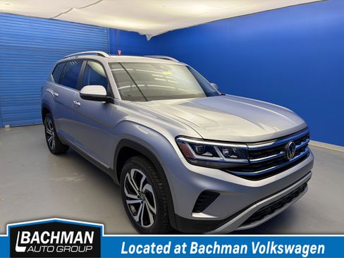 Used 2023 Volkswagen Atlas SEL AWD/4WD image 1