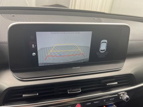 Used 2022 Kia Telluride LX image 18