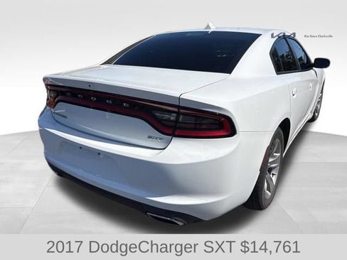 Used 2017 Dodge Charger SXT w/ Navigation & Travel Group RWD image 8