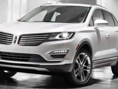 Used 2017 Lincoln MKC Reserve FWD image 1