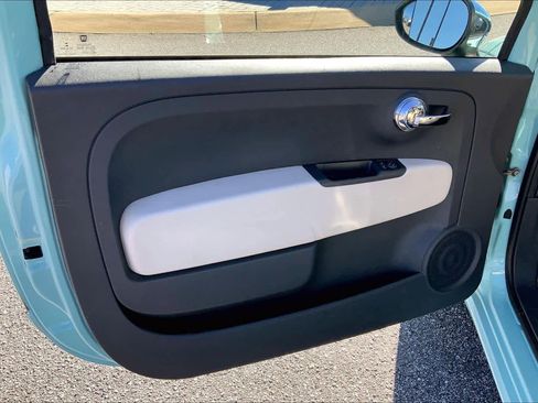 Used 2017 FIAT 500 Lounge image 21