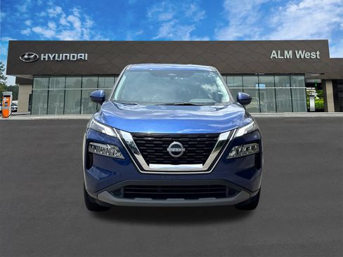 Used 2023 Nissan Rogue SV AWD/4WD image 2