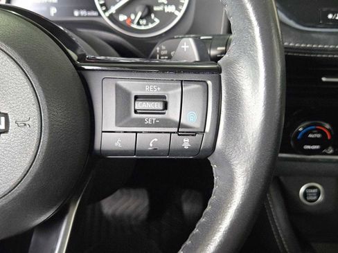 Used 2022 Nissan Rogue SL w/ SL Premium Package image 28