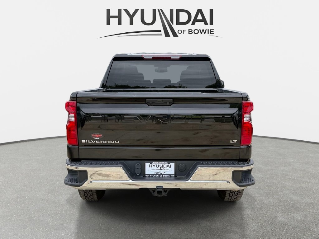 Used 2025 Chevrolet Silverado 1500 LT AWD/4WD image 3