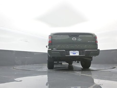 Used 2022 Nissan Frontier SV image 33