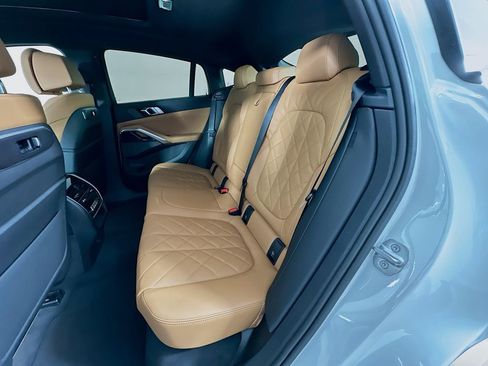 New 2026 BMW X6 xDrive40i w/ Climate Comfort Package image 17