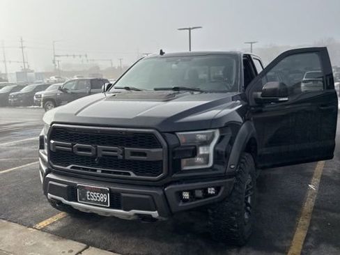 Used 2019 Ford F150 Raptor w/ Equipment Group 802A Luxury image 3
