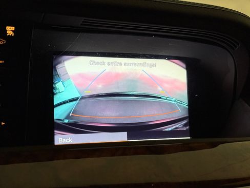 Used 2011 Mercedes-Benz S 550 4MATIC image 33