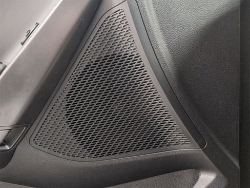 Used 2015 Hyundai Santa Fe GLS image 30