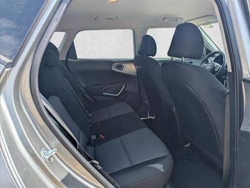 Used 2025 Kia Soul LX w/ LX Technology Package image 15