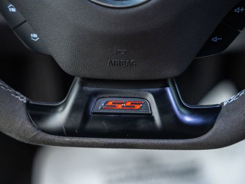 Used 2019 Chevrolet Camaro SS RWD image 33