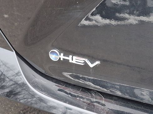 Used 2025 Toyota Camry LE image 17