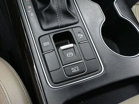 Used 2020 Kia Sorento EX FWD image 19