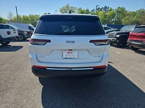 Used 2024 Jeep Grand Cherokee L Limited w/ Luxury Tech Group II image 6