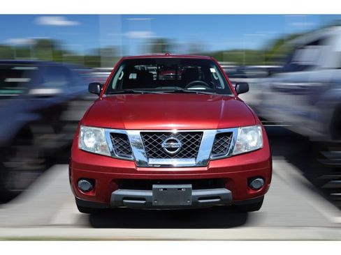 Used 2014 Nissan Frontier SV RWD image 3