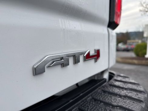 Used 2020 GMC Sierra 1500 AT4 w/ AT4 Premium Package image 11