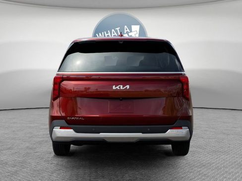 New 2026 Kia Carnival image 5