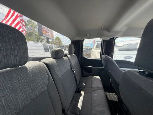 Used 2021 Ford F150 XLT w/ Trailer Tow Package RWD image 4