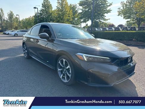 Used 2025 Honda Civic Sport Touring image 1